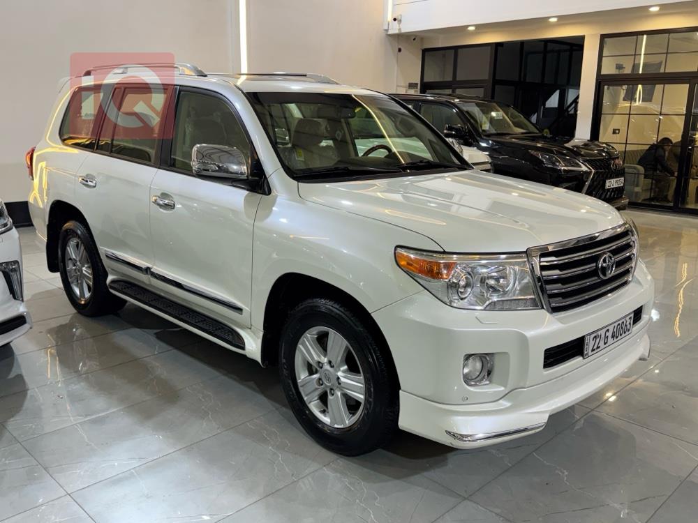 تويوتا لاندكروزر